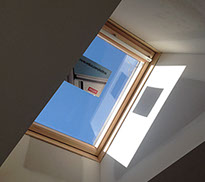 Remote controlled velux skylight